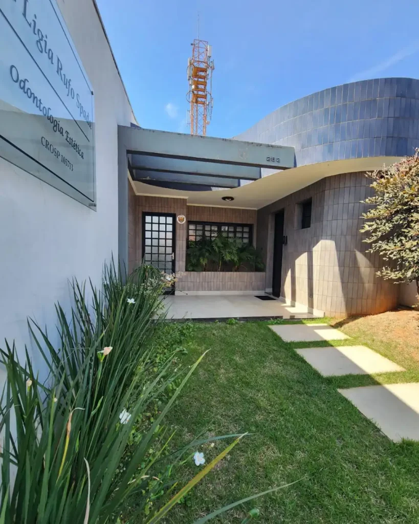 A Clínica Dentista Odontologia Lígia Spada