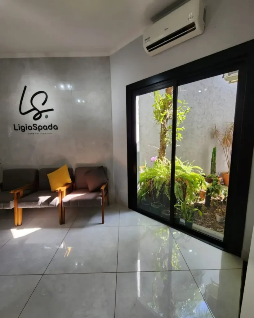 A Clínica Dentista Odontologia Lígia Spada